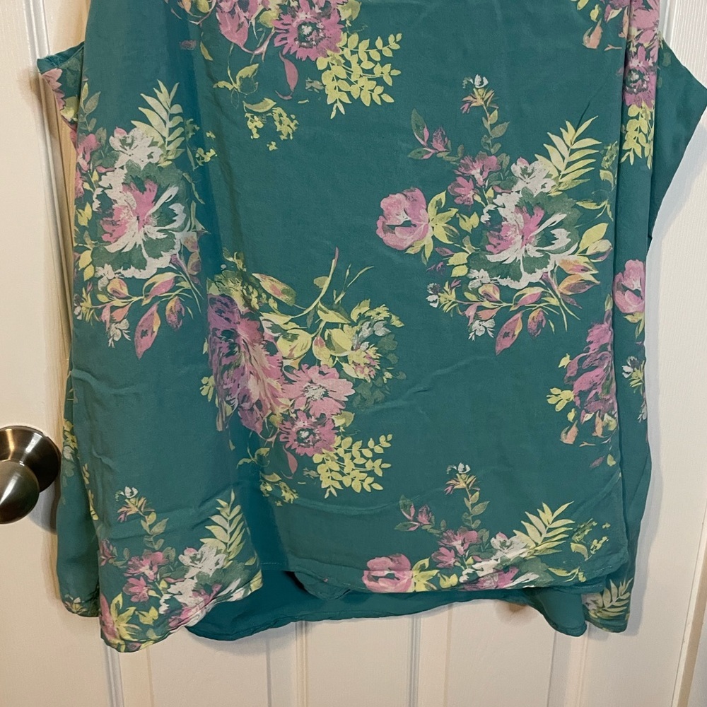 Torrid flowy teal spaghetti strap tank w/ floral pattern plus sz 5X - Picture 9 of 11